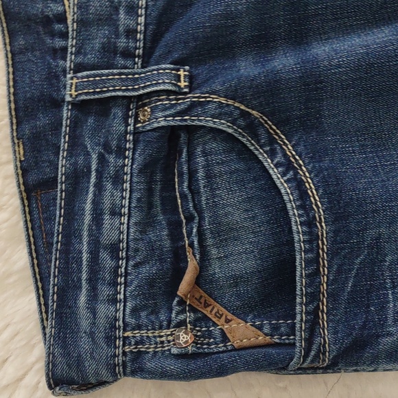 ARIAT RELAXED BOOT CUT JEANS. - Picture 9 of 17